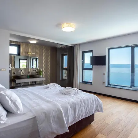 Gorgeous In With Sauna Jesenice (Split-Dalmatia)